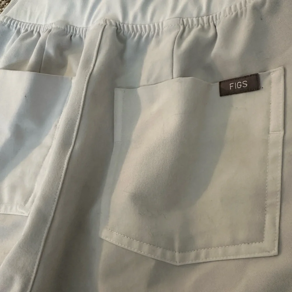 FIGS Women’s Jogger Style Scrub Pant - WHITE - Picture 5 of 5